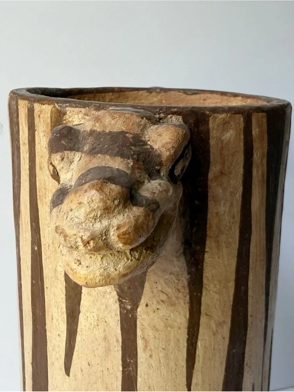Vintage African Safari Animal Okapia Bongo Double Head Striped Pottery Vase - Picture 12 of 15